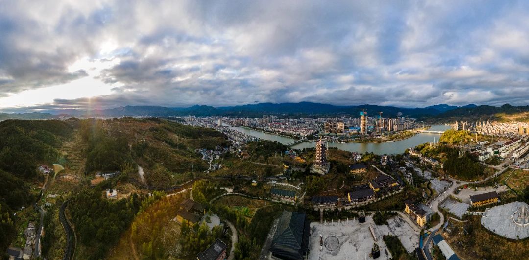 龙泉全景.jpg