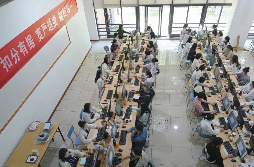 直击浙江高考阅卷现场!195万余份试卷这样打分
