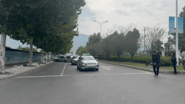 1761533789663.gif