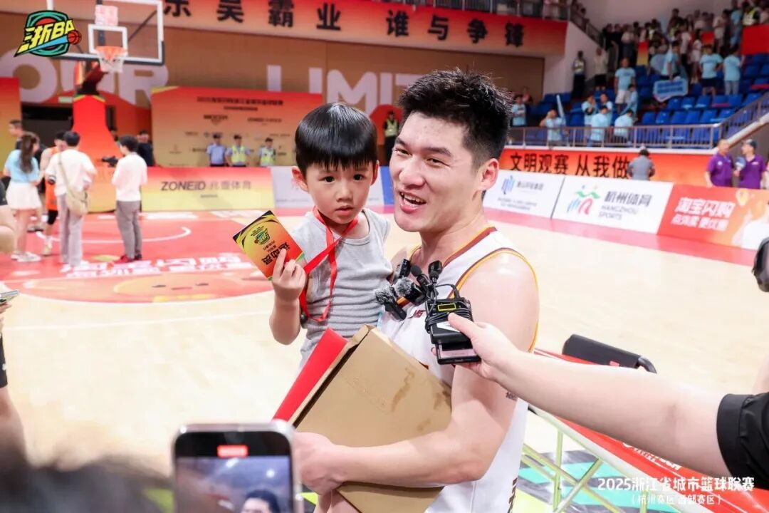 得分王与 之争 谁是赛场相关图片3