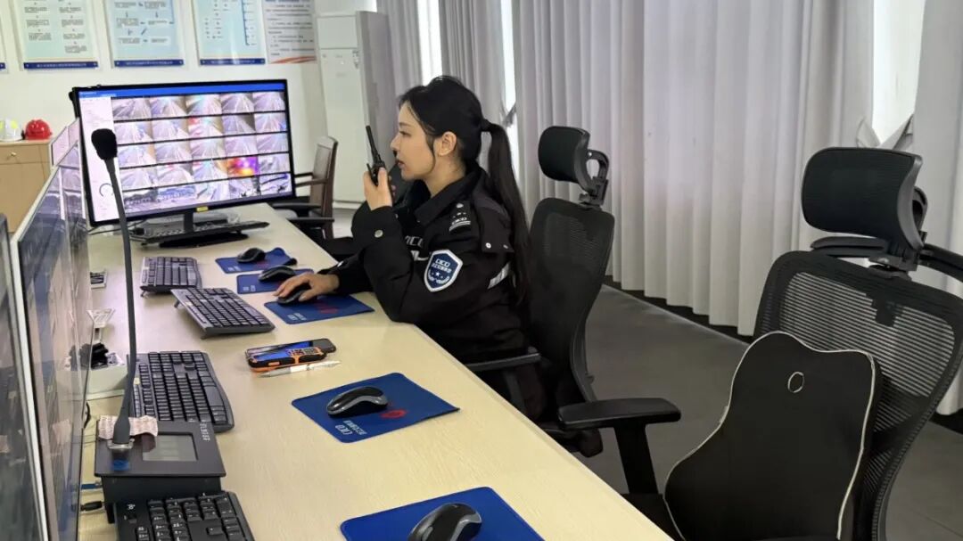 监控室.jpg