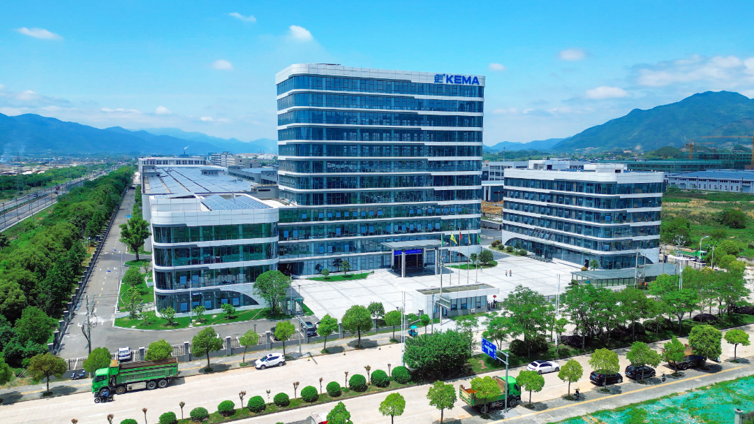 科马摩擦 (2).jpg