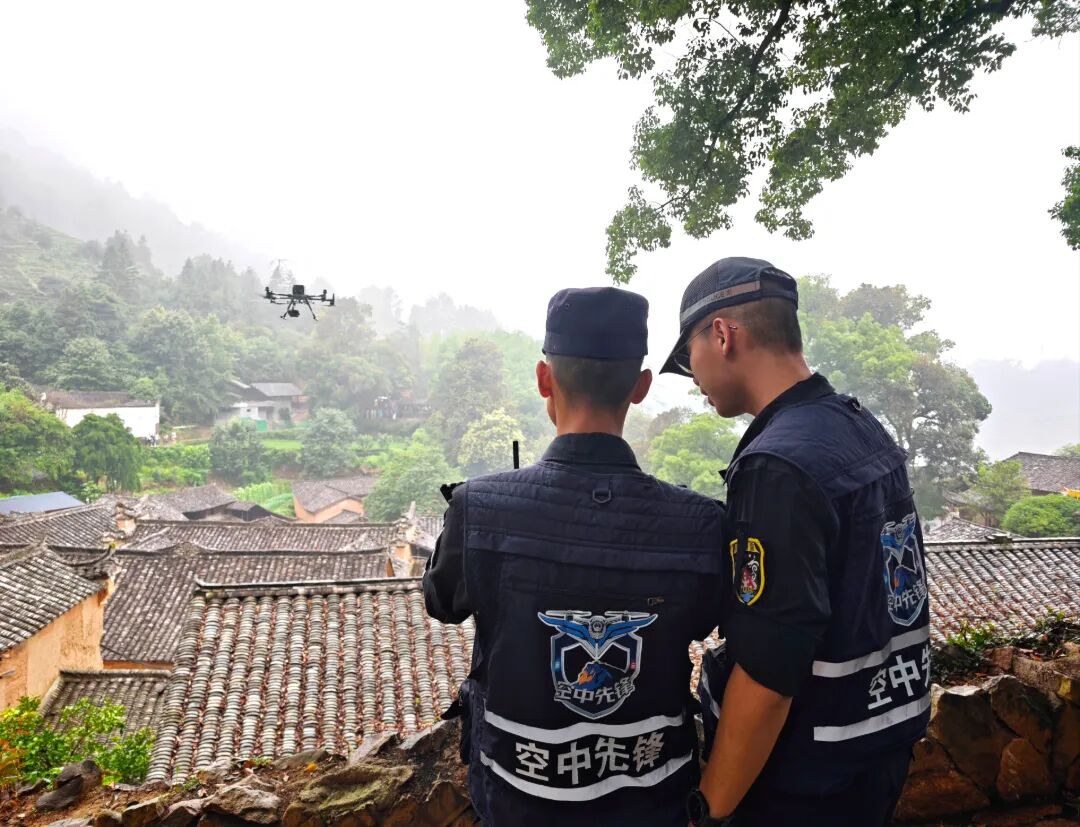 2.日常训练 吴亦武摄.jpg