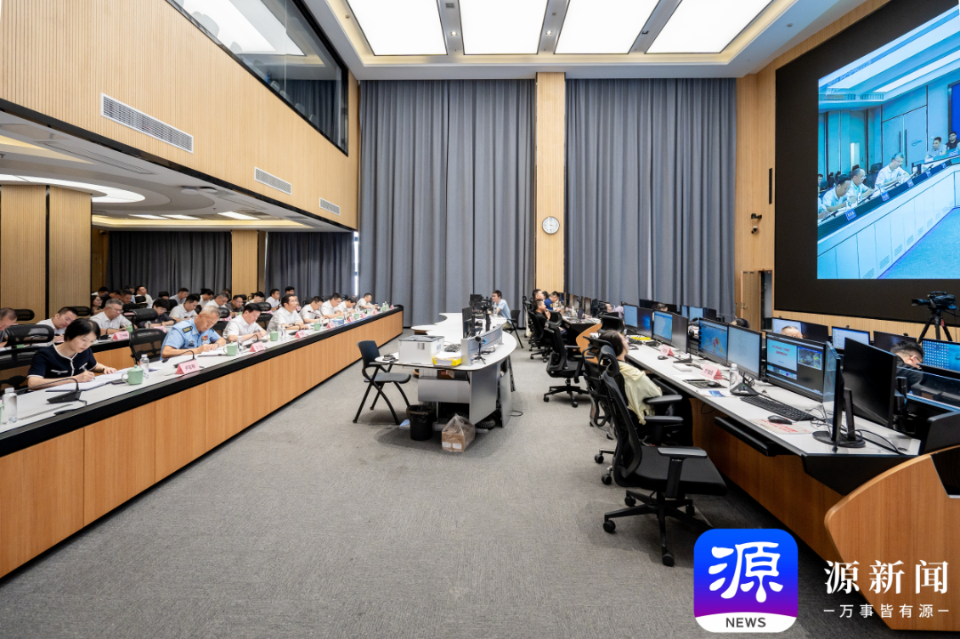 CZQ09781_1.jpg