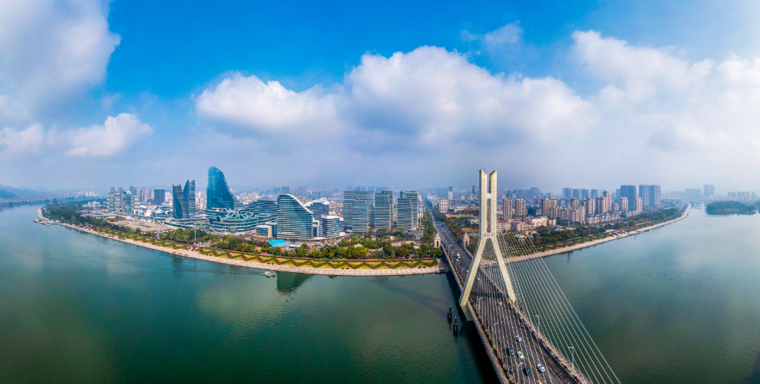 8b54ab23-f15d-4602-8e19-5de1e2b7dd4c.jpg