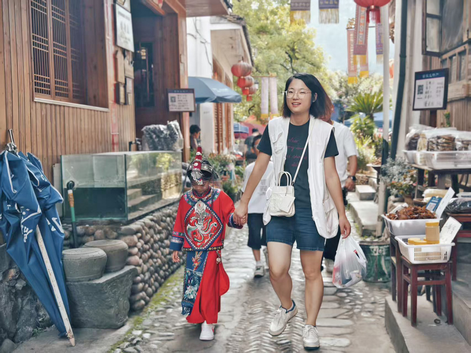 在大均旅拍的游客2
